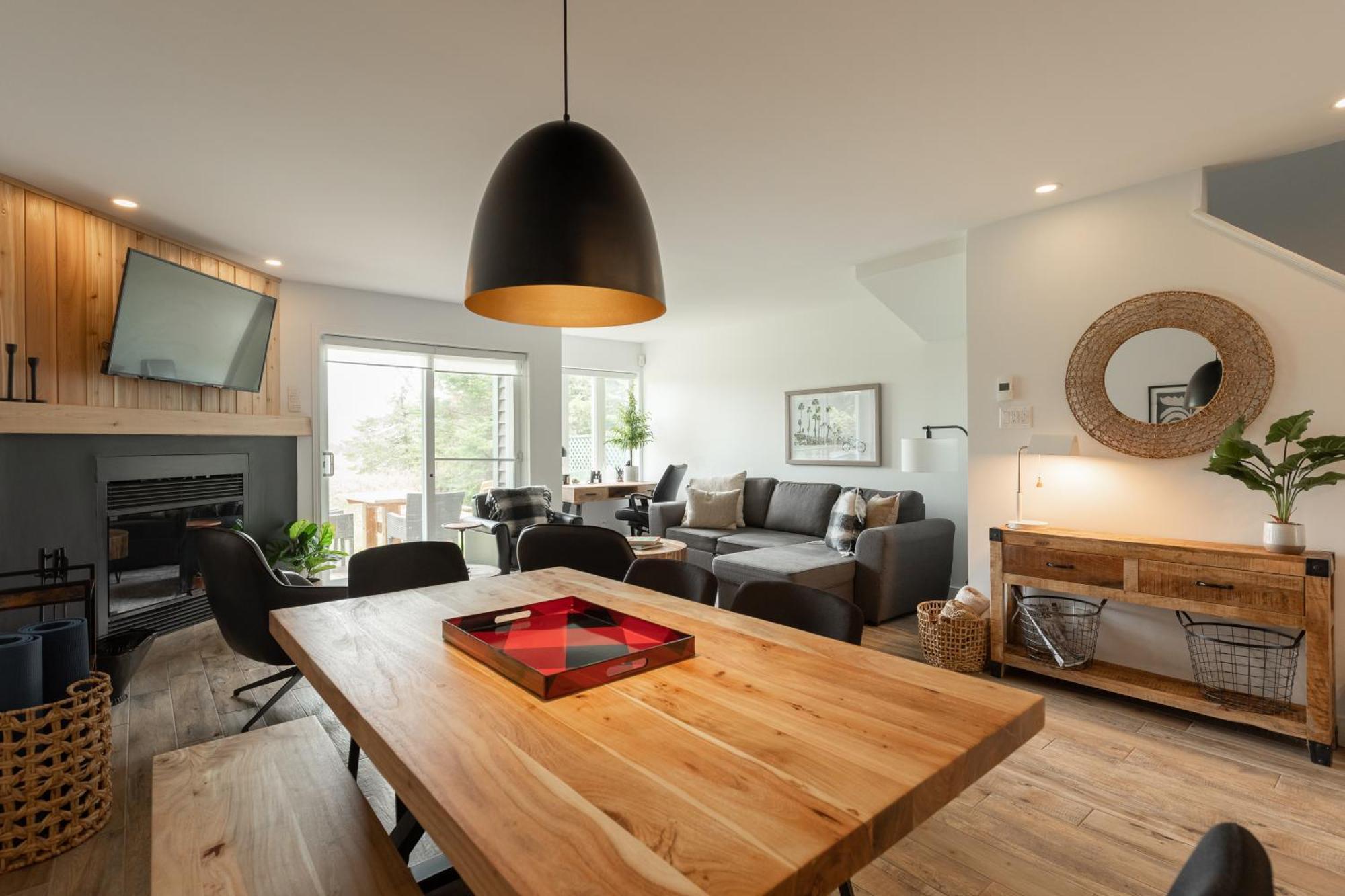 2-Level Home - Tremblant Mountain View - Fireplace Mont-Tremblant Luaran gambar