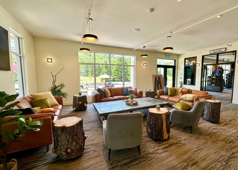 2-Level Home - Tremblant Mountain View - Fireplace Mont-Tremblant Luaran gambar